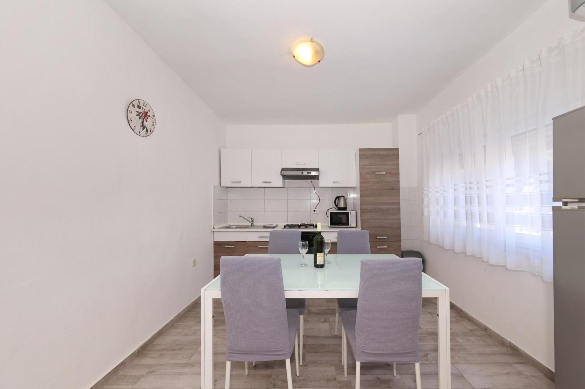 Apartment Mirela Zadar Bagian luar foto
